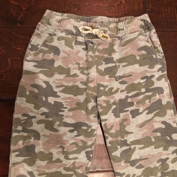 💫Flash Sale💫Camouflage jogger and leopard print leggings - Picture 5 of 9